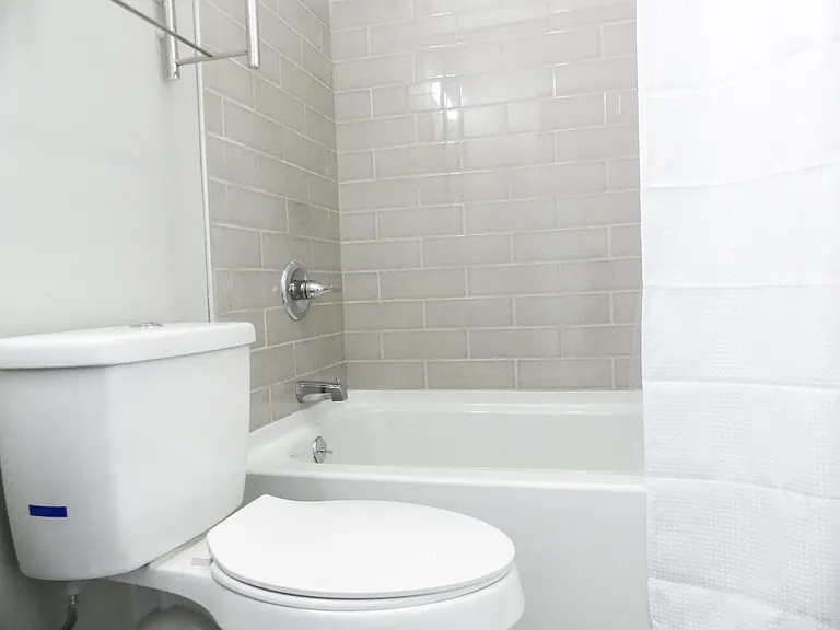 144-313 Linn St — Photo 36