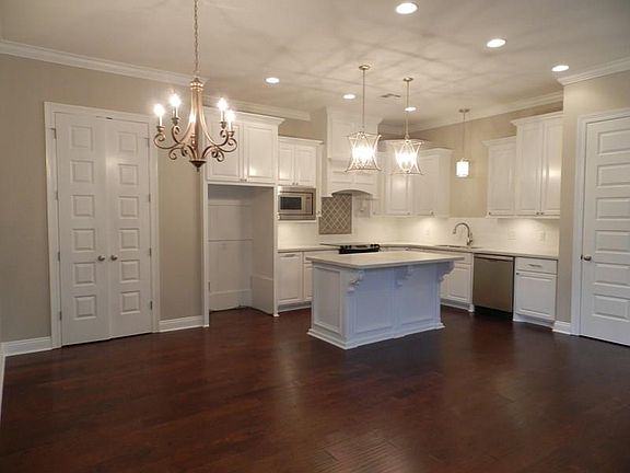 2nd image of 1530 Lacadie Dr APT 9