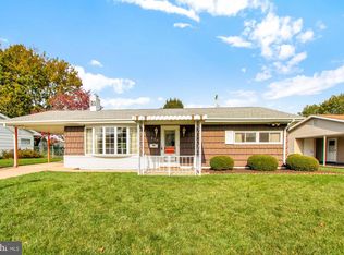 823 Fireside Rd, York, PA 17404