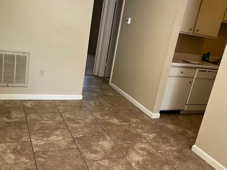 872 Arlington Ave #3 — Photo 6