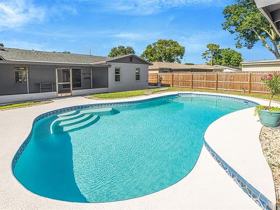 3rd image of 4608 SOUTHBREEZE DRIVE