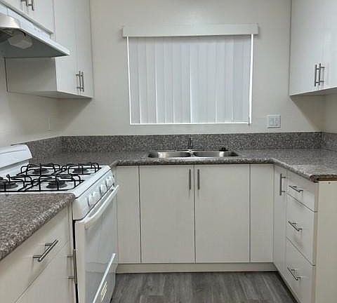2nd image of 752 W Dryden St APT 102
