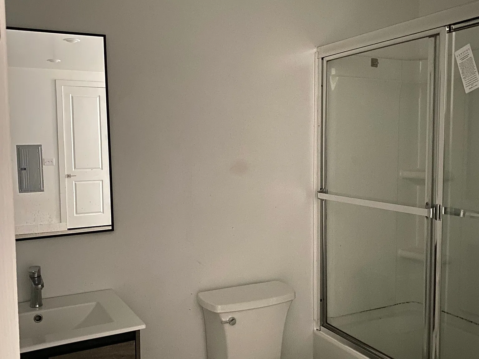 3 bed, 1300 sqft, $3,150 — Photo 2