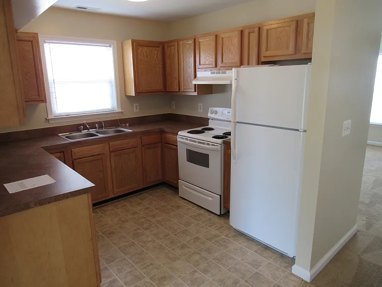 14835 Porterfield Dr — Photo 35