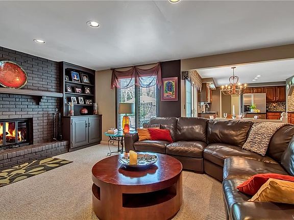 5th image of 297 Glen Oak Dr