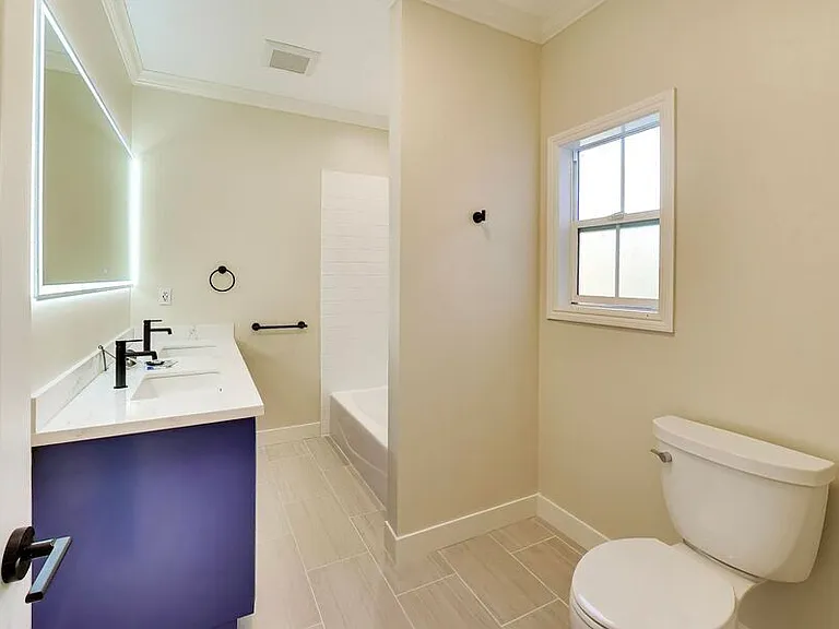 568 Glenwood Ave #1 — Photo 7