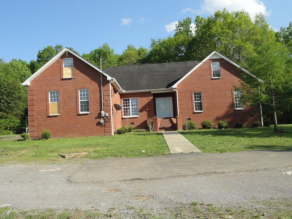 1st image of 221 Fairway Green Dr