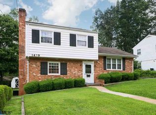 1419 Forest Ridge Rd, Charlottesville, VA 22903
