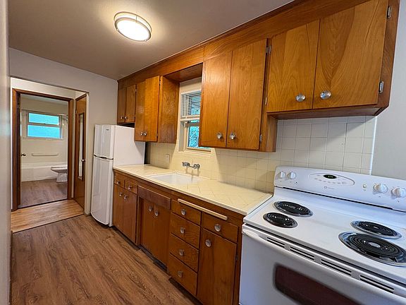 2nd image of 7216 California Ave SW APT 10