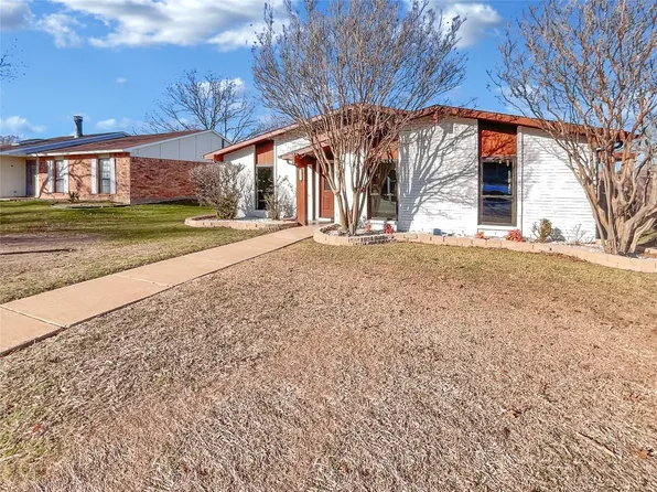 655 Priscilla Ln, Desoto, TX 75115