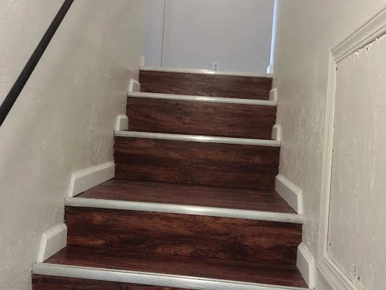 905 Nevada Ave — Photo 2