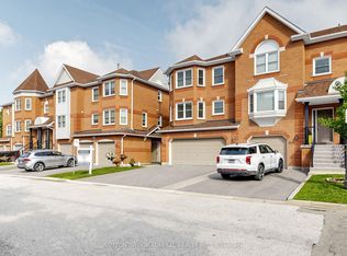 105 Leah Cres #105, Vaughan, ON L4J 8C4