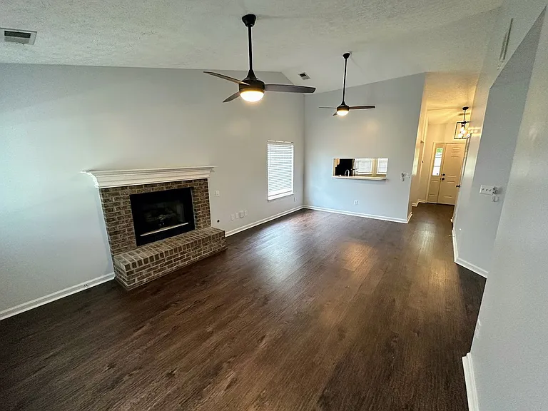 3821 Landridge Dr — Photo 7
