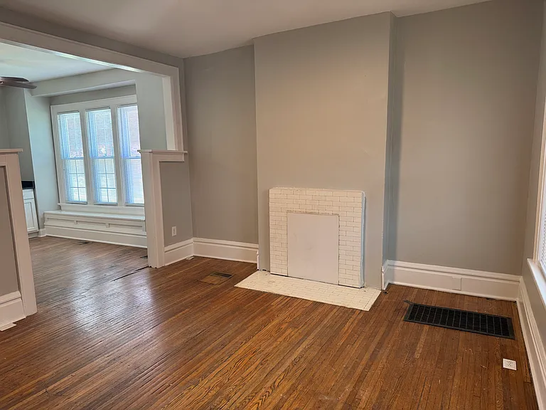 360 E Oakland Ave — Photo 8