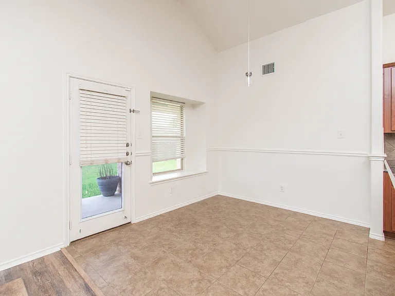 7003 Osbaldo Dr — Photo 6