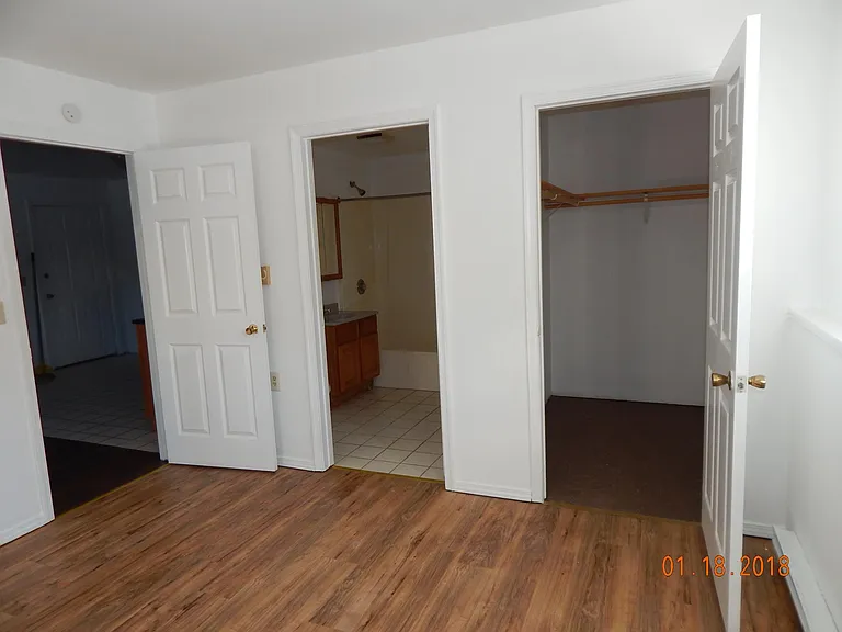 99 S Lake Ave — Photo 4