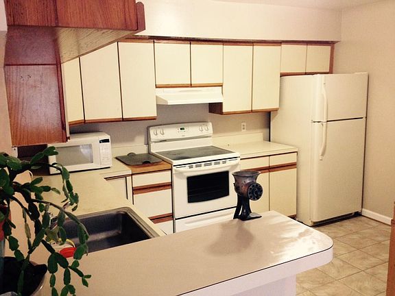 Spacious kitchen, new stove and fridge.