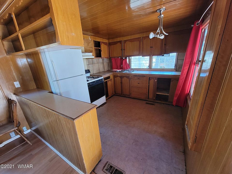 1st image of 1753 Park Ln