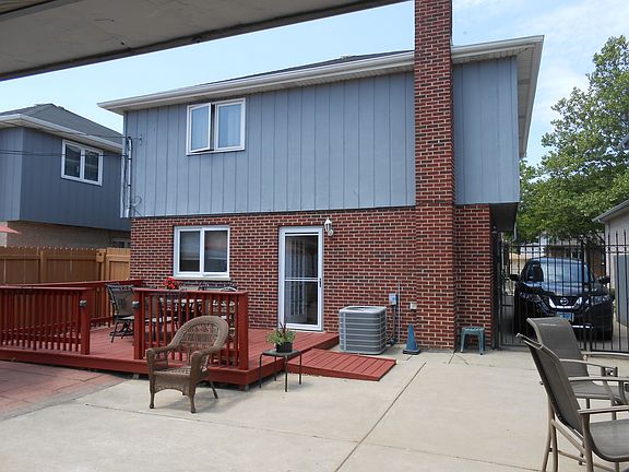 4th image of 10823 S Avenue E