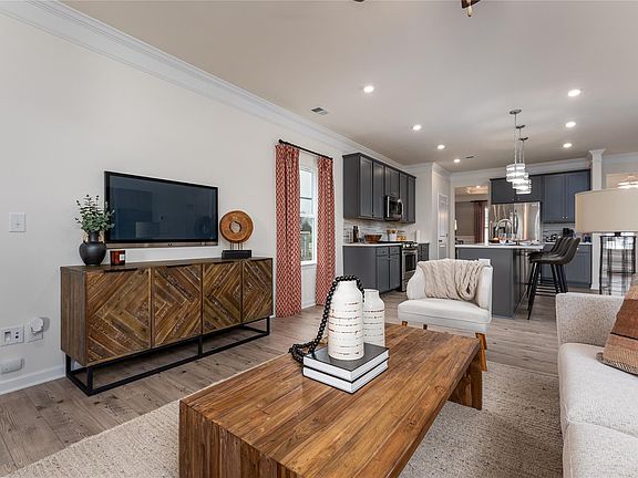 7th image of this home