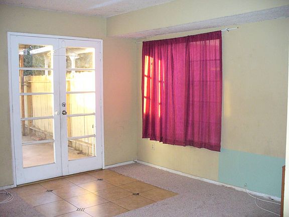 2nd image of 1041 S Reservoir St