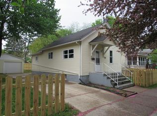 706 Grand Ave, Aurora, IL 60506