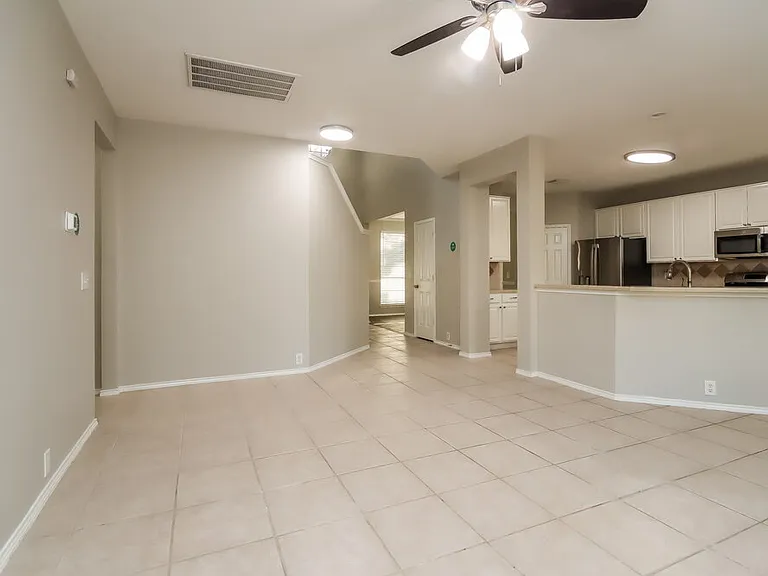 11003 Sentry Ct — Photo 6