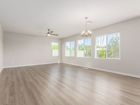 4th image of 1531 W Sierra Vista Dr