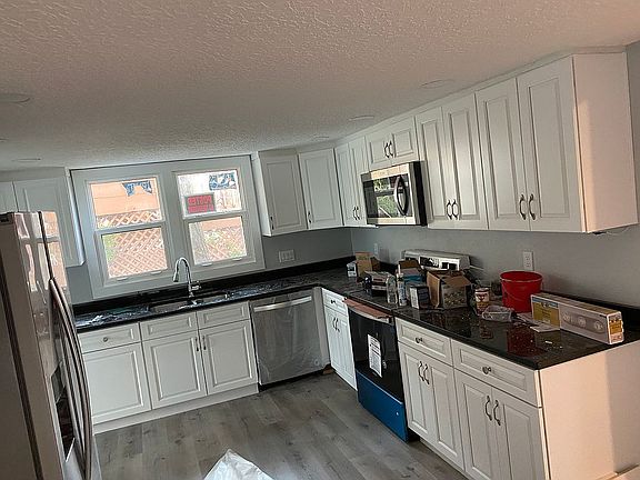 3rd image of 200 Vermont Ave #2