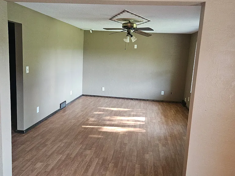2989 Boutin Dr — Photo 5
