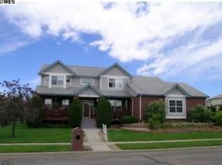 2072 Ridgeview Way, Longmont, CO 80504