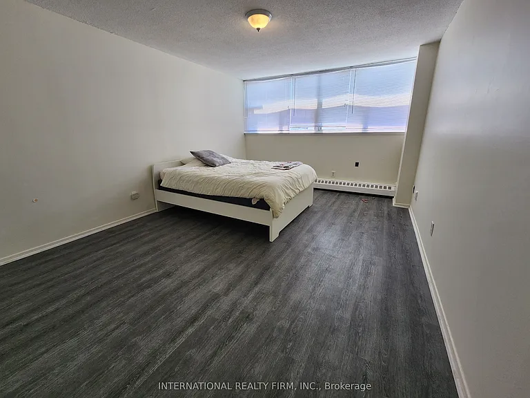215 Glenridge Ave #1102 — Photo 6