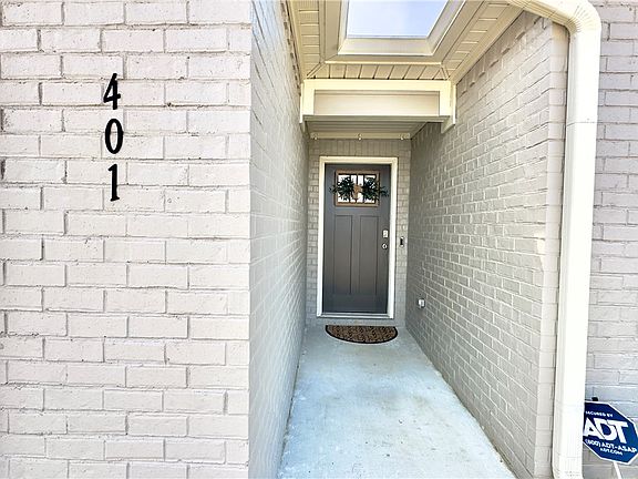 4th image of 401 Bush Creek Rd