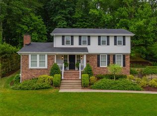 104 Scarborough Ln, Mc Murray, PA 15317