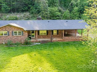 1300 Math Pl, Lenoir, NC 28645