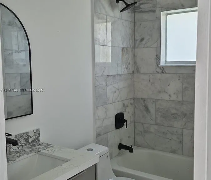 111 NE 45th St — Photo 12