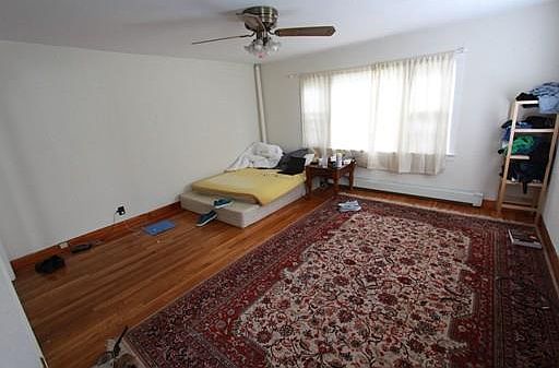 1st image of 215 Norfolk St #1
