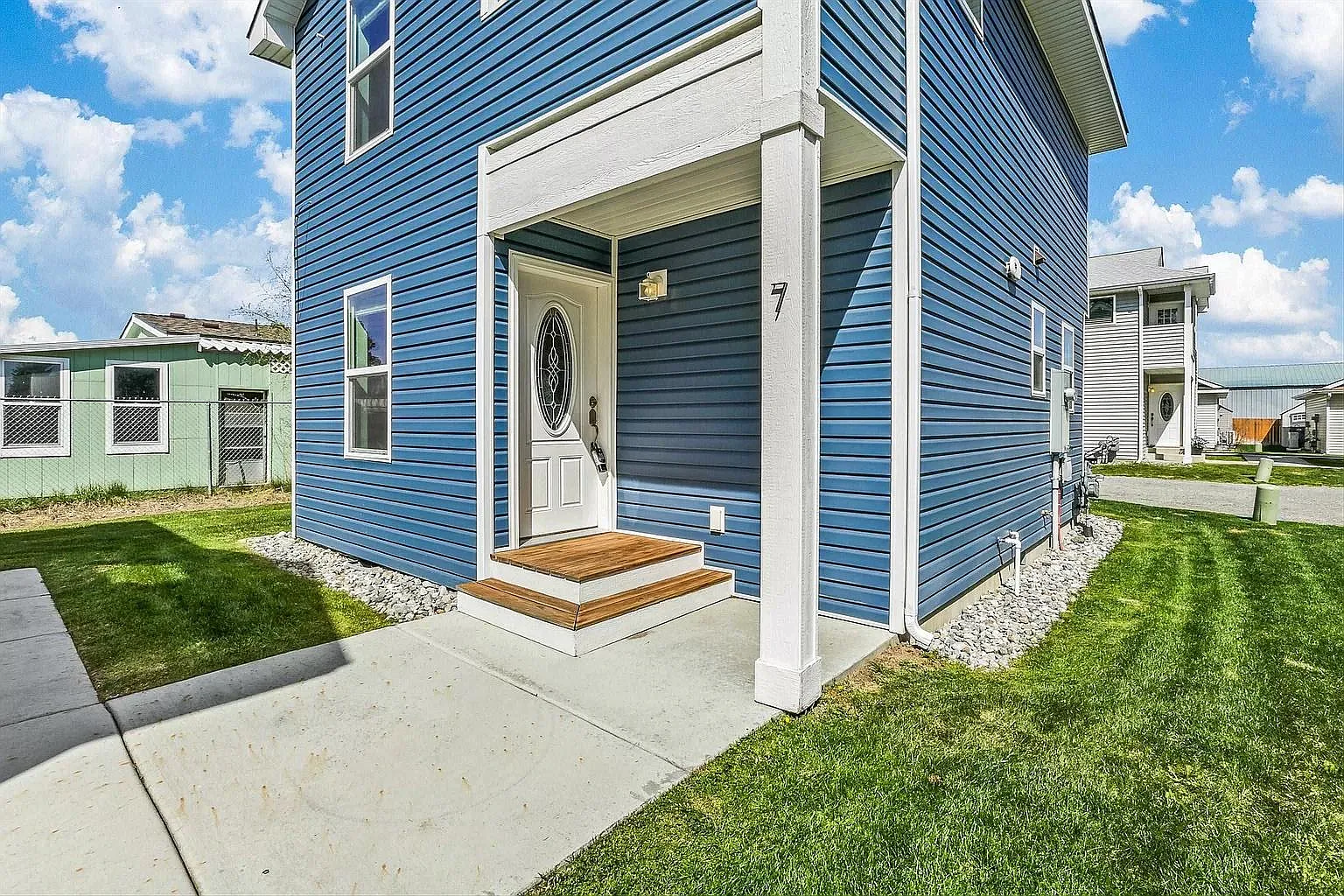 7125 N Crestline St — Photo 1