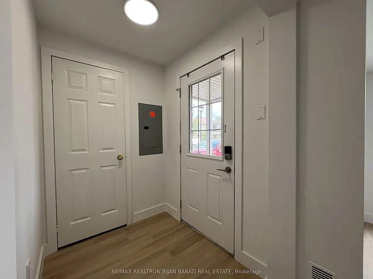 175 Stanley St #33 — Photo 2