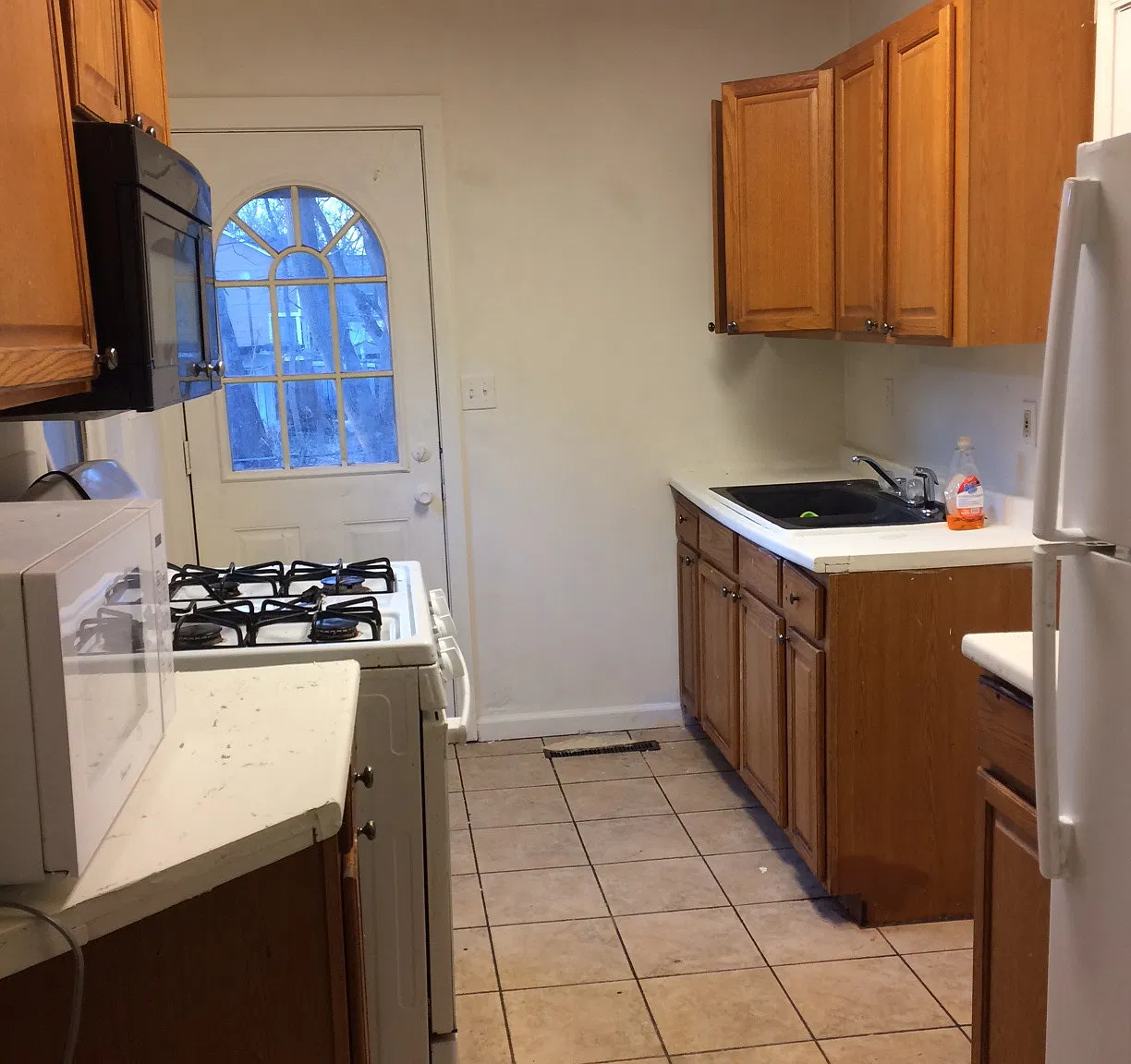 Three Bed Apt, Downtown Ithaca ($2,000/ avail from Oct-2026) — Photo 4