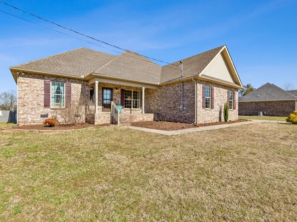 392 Coopertown Rd, Unionville, TN 37180