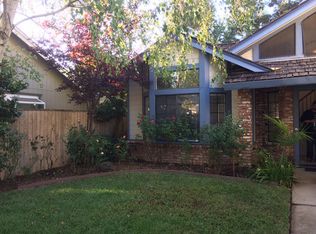 9678 Soaring Oaks Dr, Elk Grove, CA 95758