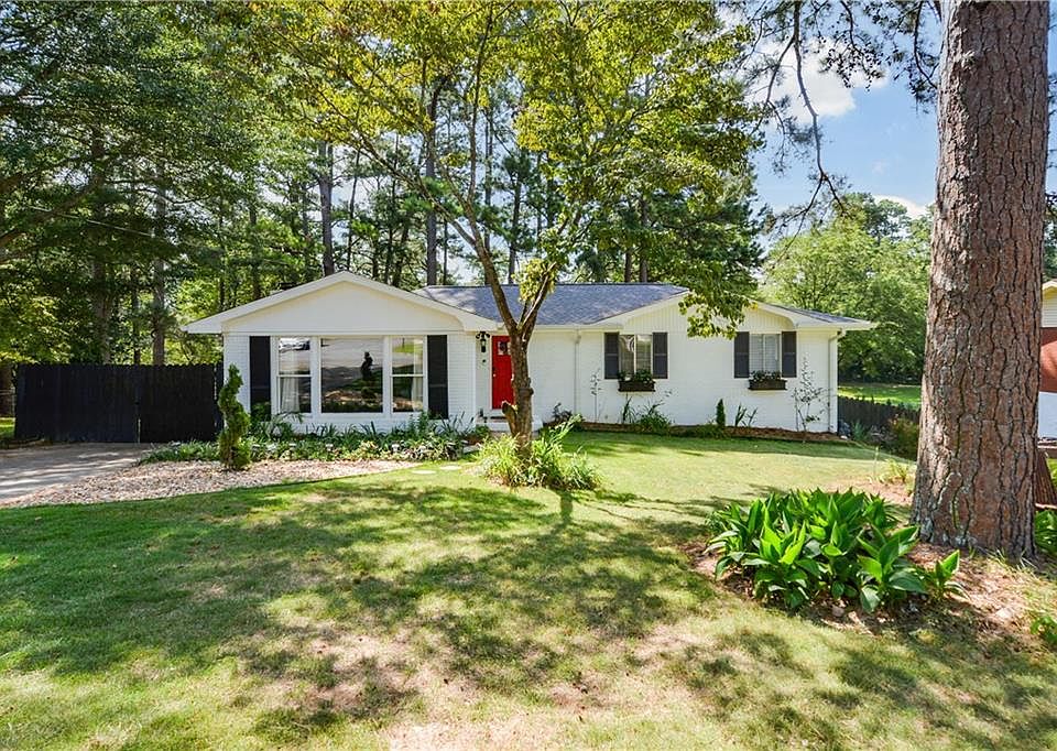1st image of 21 Vanguard Cir SW