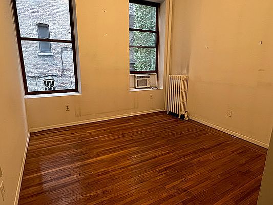 5th image of 63 Bank St APT 1C