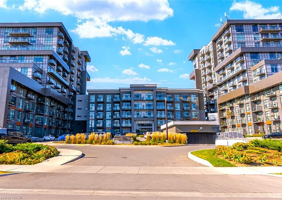 1st image of 450 Dundas St E #516
