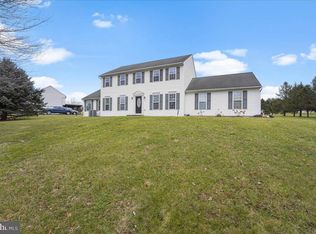 126 W Ruddy Duck Cir, Oxford, PA 19363