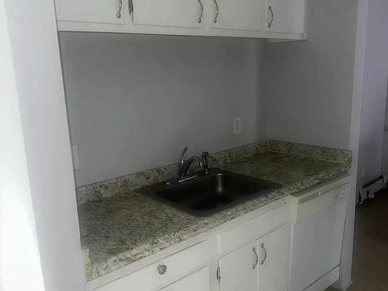 711 Arch St #205 — Photo 1