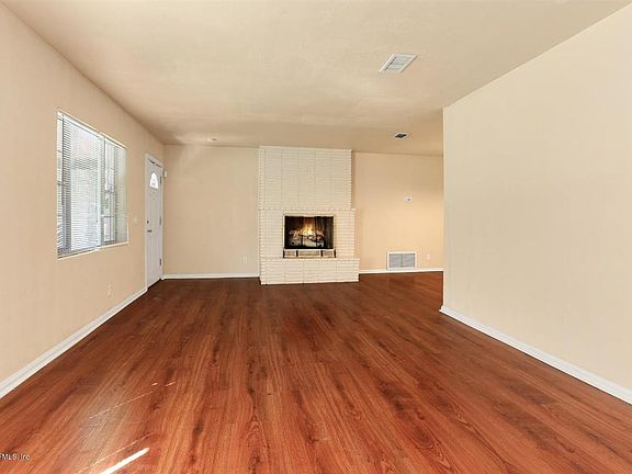 2nd image of 5433 Allamanda Dr