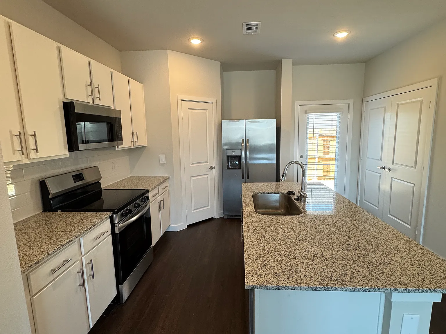Elevon Pkwy, Lavon — Photo 2