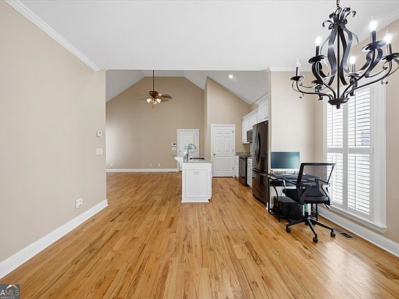 3rd image of 311 Ivy Stone Dr